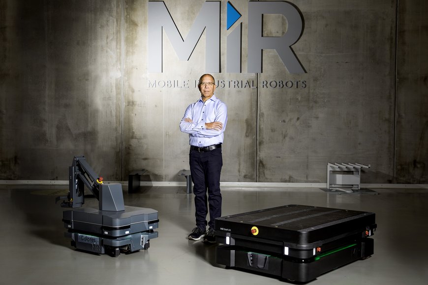MiR Robots y AutoGuide Mobile Robots se fusionan para simplificar la automatización de la logística interna de los clientes con una cartera de AMR seguros y colaborativos